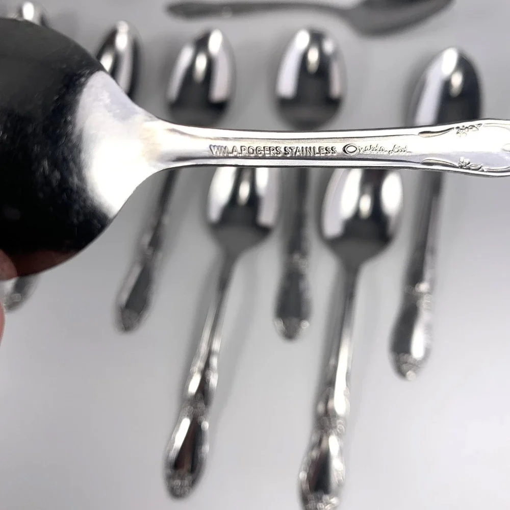 62pc Oneida Wm A Rogers Stainless Flatware - Fenway Daydream Forks Spoons Knives